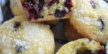 Muffins aux myrtilles. 20 Muffins aux myrtilles.