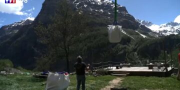 « Si le paradis existe, nous y sommes presque » : le hameau le plus isolé de France abrite 4 (heureux) habitants.