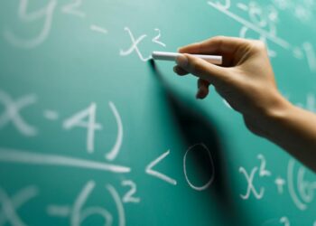 58 % des Français soutiennent l&rsquo;instauration de quotas féminins dans les classes préparatoires scientifiques.