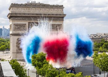 Les moments forts de la parade sur les Champs-Élysées et à l&rsquo;Élysée.