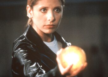 Sarah Michelle Gellar met fin aux rumeurs concernant le reboot de Buffy, la Chasseuse de Vampires : L&rsquo;actrice confirme son engagement et dément les fuites sur le nouveau casting et l&rsquo;intrigue | Actualité du 04/05/2025