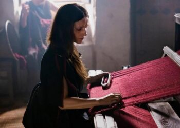 Une adaptation d&rsquo;Homère oscillant entre la pornographie gay et le péplum parodique.