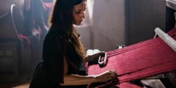 Une adaptation d&rsquo;Homère oscillant entre la pornographie gay et le péplum parodique.