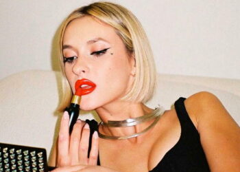 Ruby Mazuel, la maquilleuse d&rsquo;Angèle qui révolutionne un métier en toute discrétion.