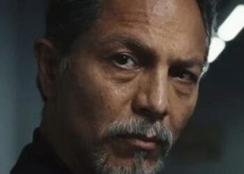 Andor Saison 2 : Benjamin Bratt explique son remplacement de Jimmy Smits dans le rôle de Bail Organa - L’acteur revient sur son interprétation du sénateur dans la série Star Wars sur Disney+ | Actualités du 05/05/2025 1 Andor Saison 2 : Benjamin Bratt explique son remplacement de Jimmy Smits dans le rôle de Bail Organa – L’acteur revient sur son interprétation du sénateur dans la série Star Wars sur Disney+ | Actualités du 05/05/2025