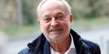 Le sénateur Joël Guerriau, accusé de soumission chimique, annonce sa démission pour début octobre.
