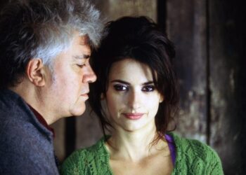 « Pedro Almodóvar, l’insolent de La Mancha » : tout sur le cinéaste.