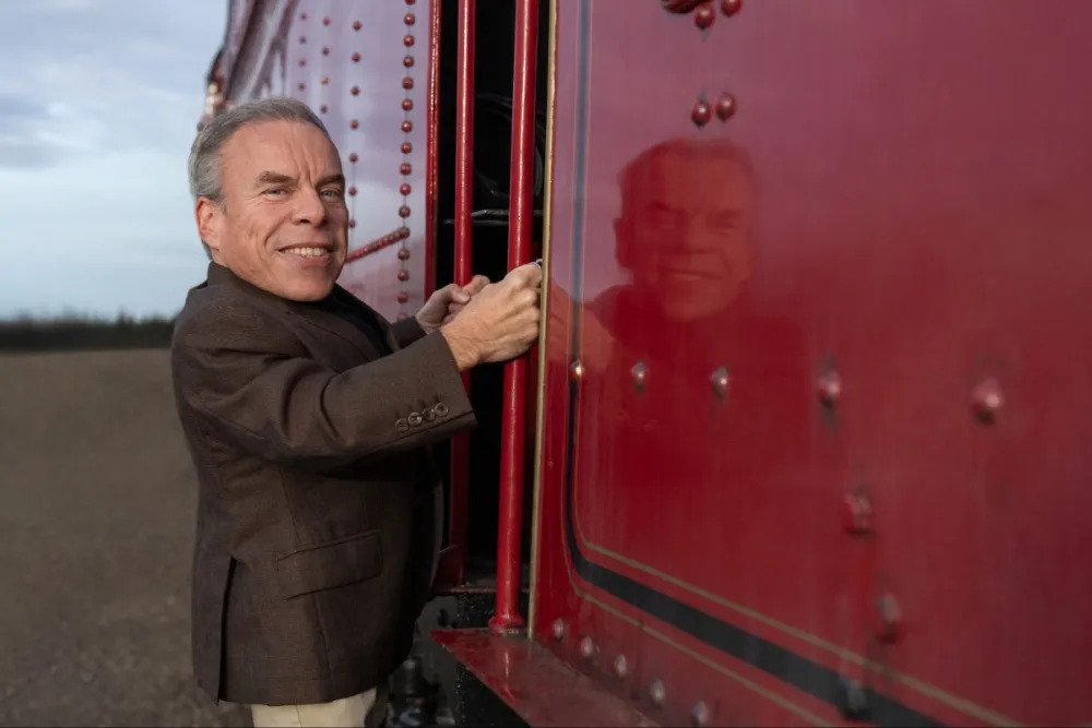 Harry Potter Warwick Davis revient et un casting de