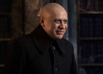 Mercredi : Netflix développe une série dérivée centrée sur l&rsquo;oncle Fétide.