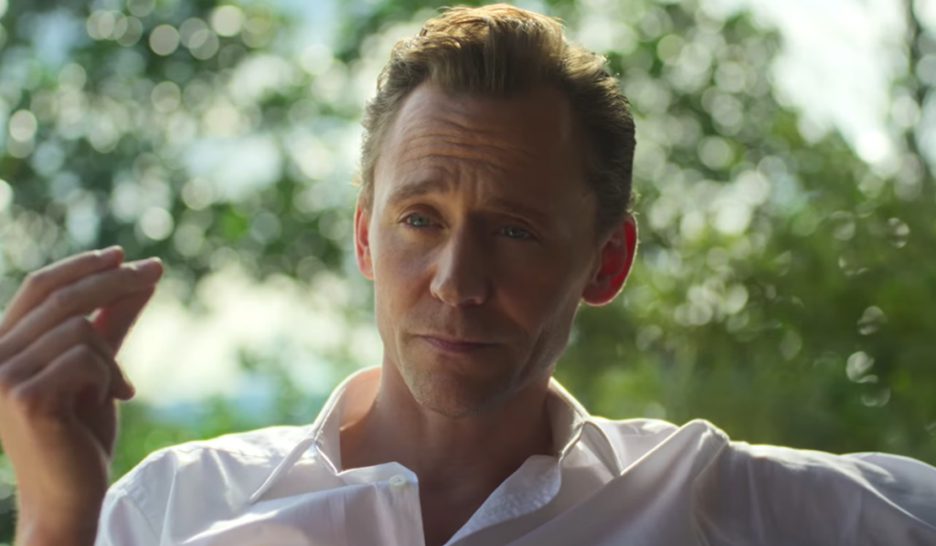 La Nuit du chasseur : Jonathan Pine fait son retour dans la bande-annonce de la saison 2. 1 La Nuit du chasseur Jonathan Pine fait son retour